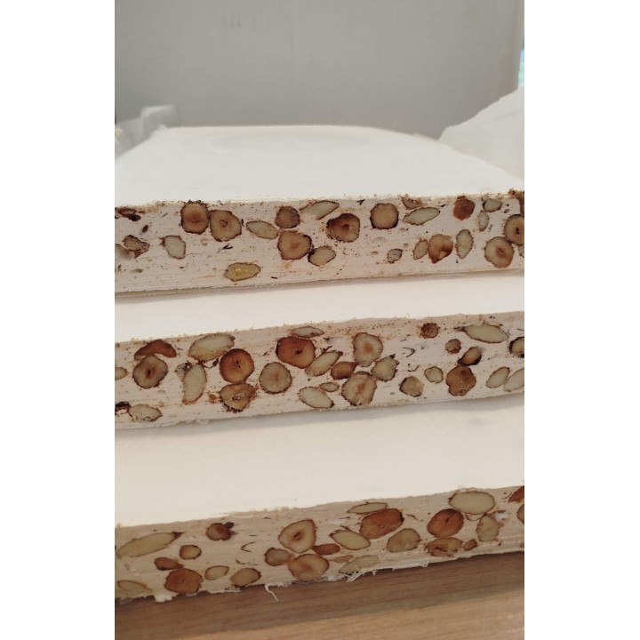 Le nougat de l'apicultrice